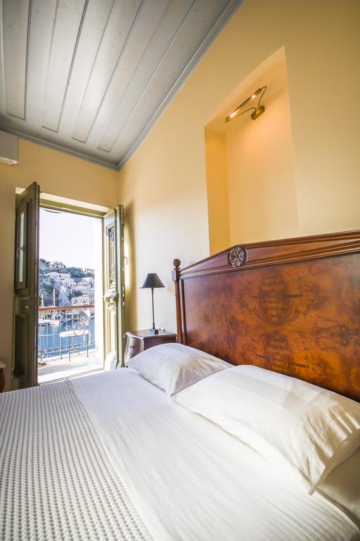 Aparthotel Thea Simi Zewnętrze zdjęcie