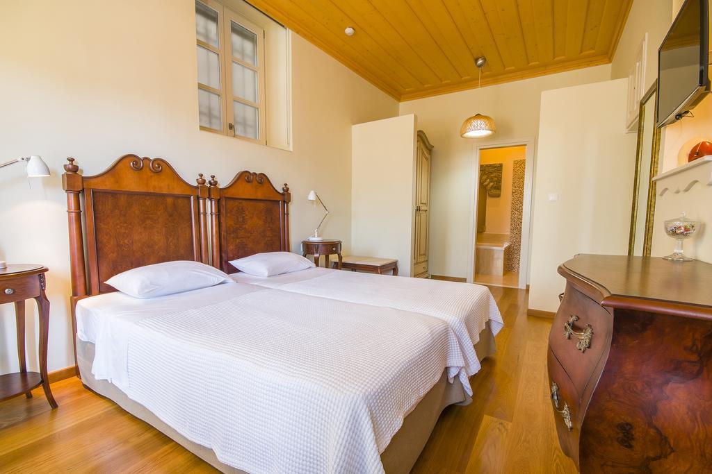 Aparthotel Thea Simi Zewnętrze zdjęcie